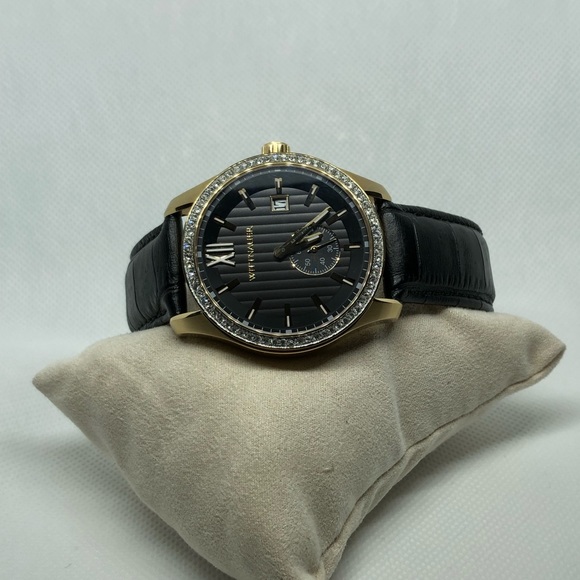 Meet your Posher, Luis - Picture 3 of 5